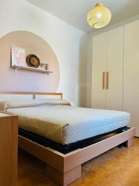 Maison Mazzini 15 سانتا تيريزا غالّورا 0*,
